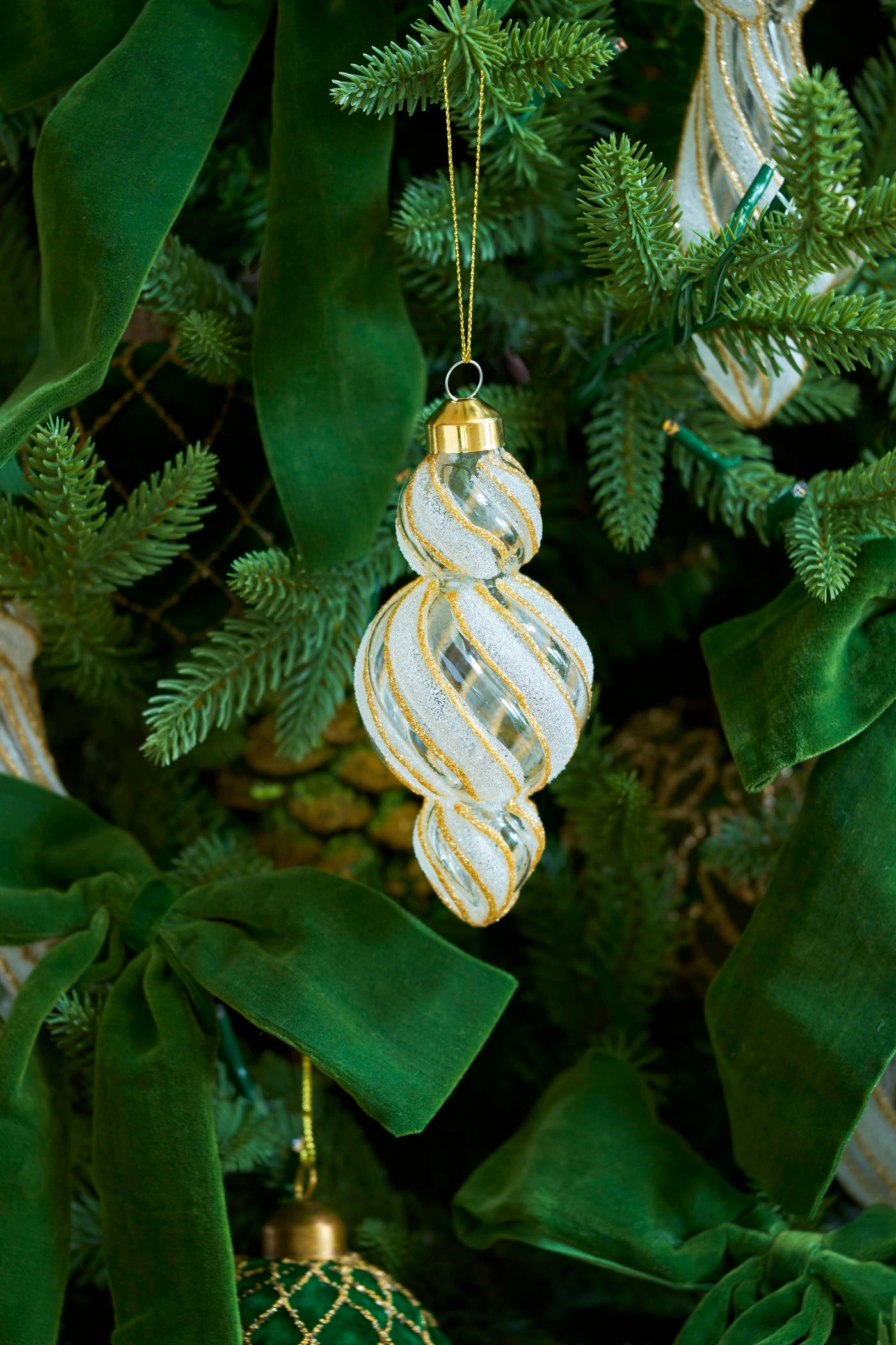 SHISHI　ホワイトラインドロップオーナメント　B