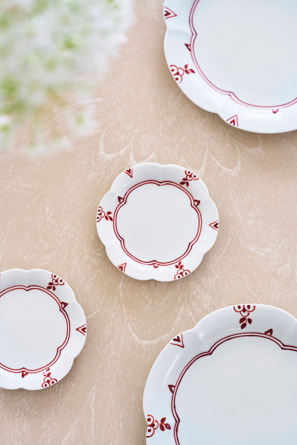 MarieDaage リモージュ　30センチプレート　ストライプフューシャピンク Tableware - 陶磁器 – Blooming Home